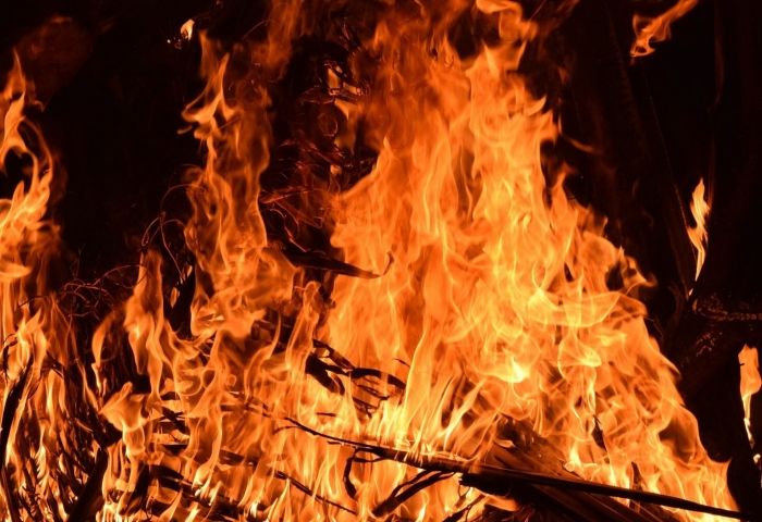 Russia fire: Children caught in deadly Kemerovo mall blaze