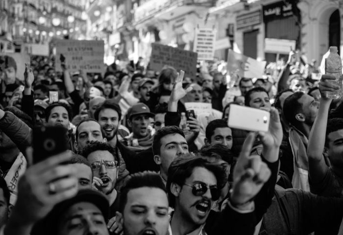 Protests turn violent for 2nd day in Lebanon&rsquo;s capital