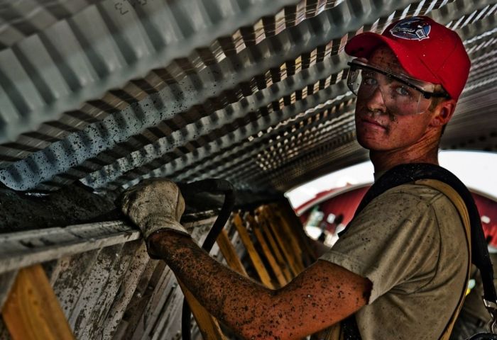 Who Is Still on the Economic Sidelines?