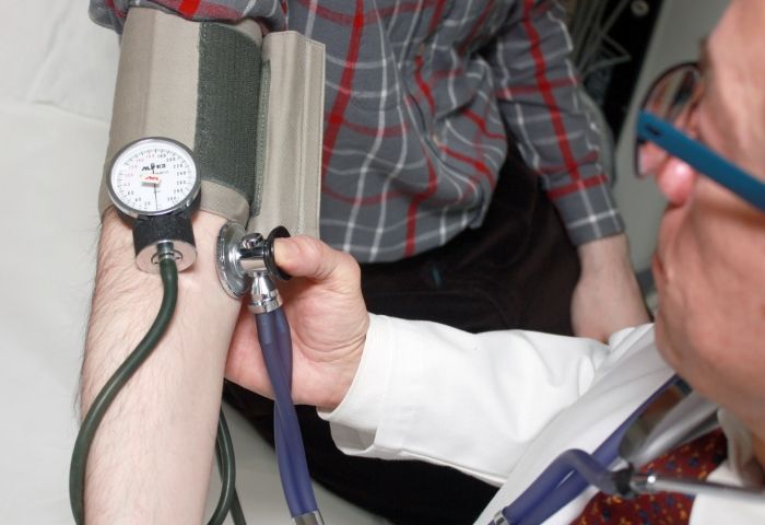 Are Doctors to Blame for Prescription Opioid Overuse in America?