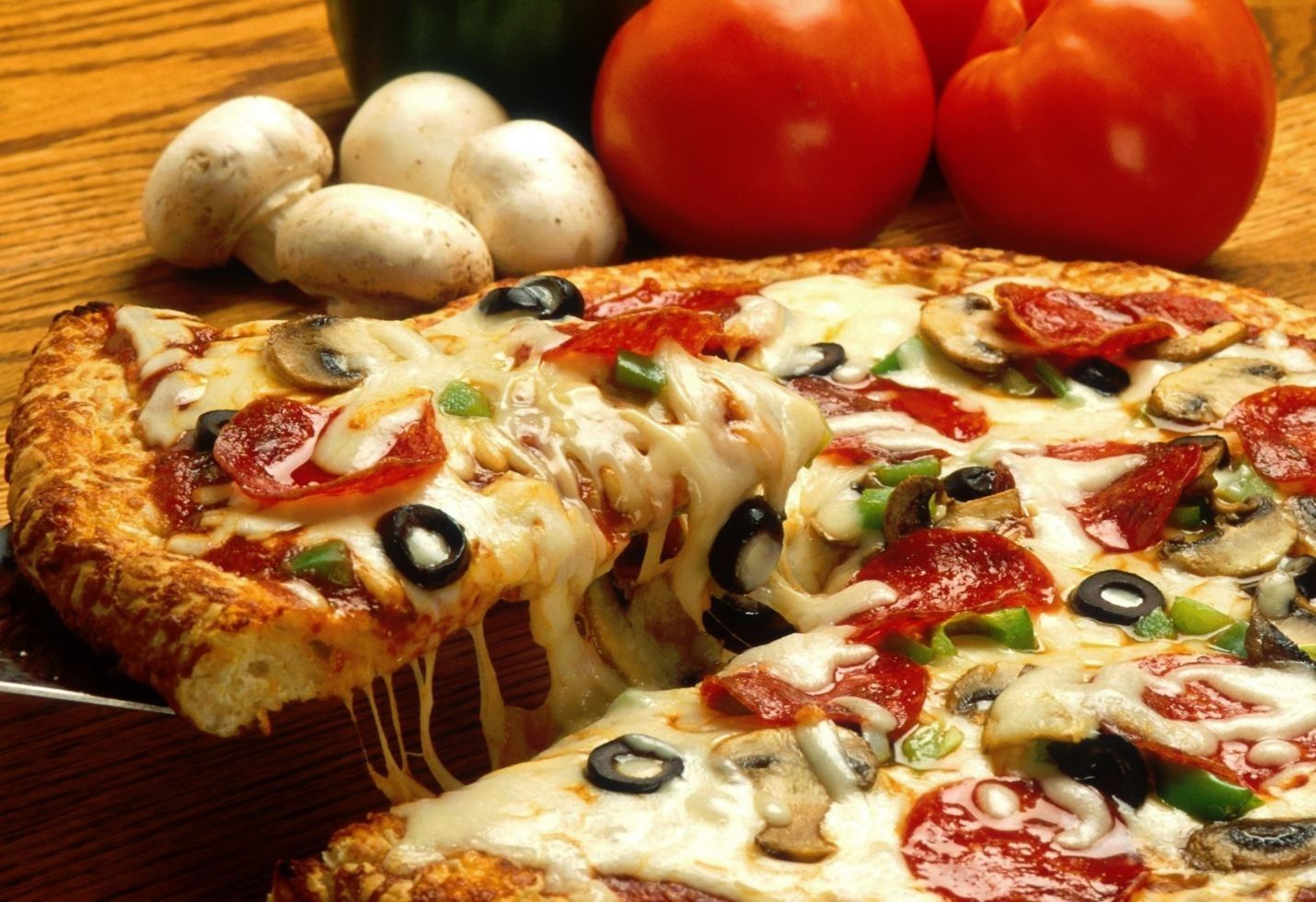 Papa John&rsquo;s Founder John Schnatter Sold Millions in Stock