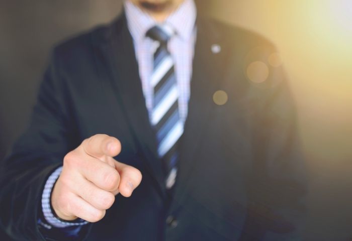 How To Deal With A Difficult Boss, According To Career Experts