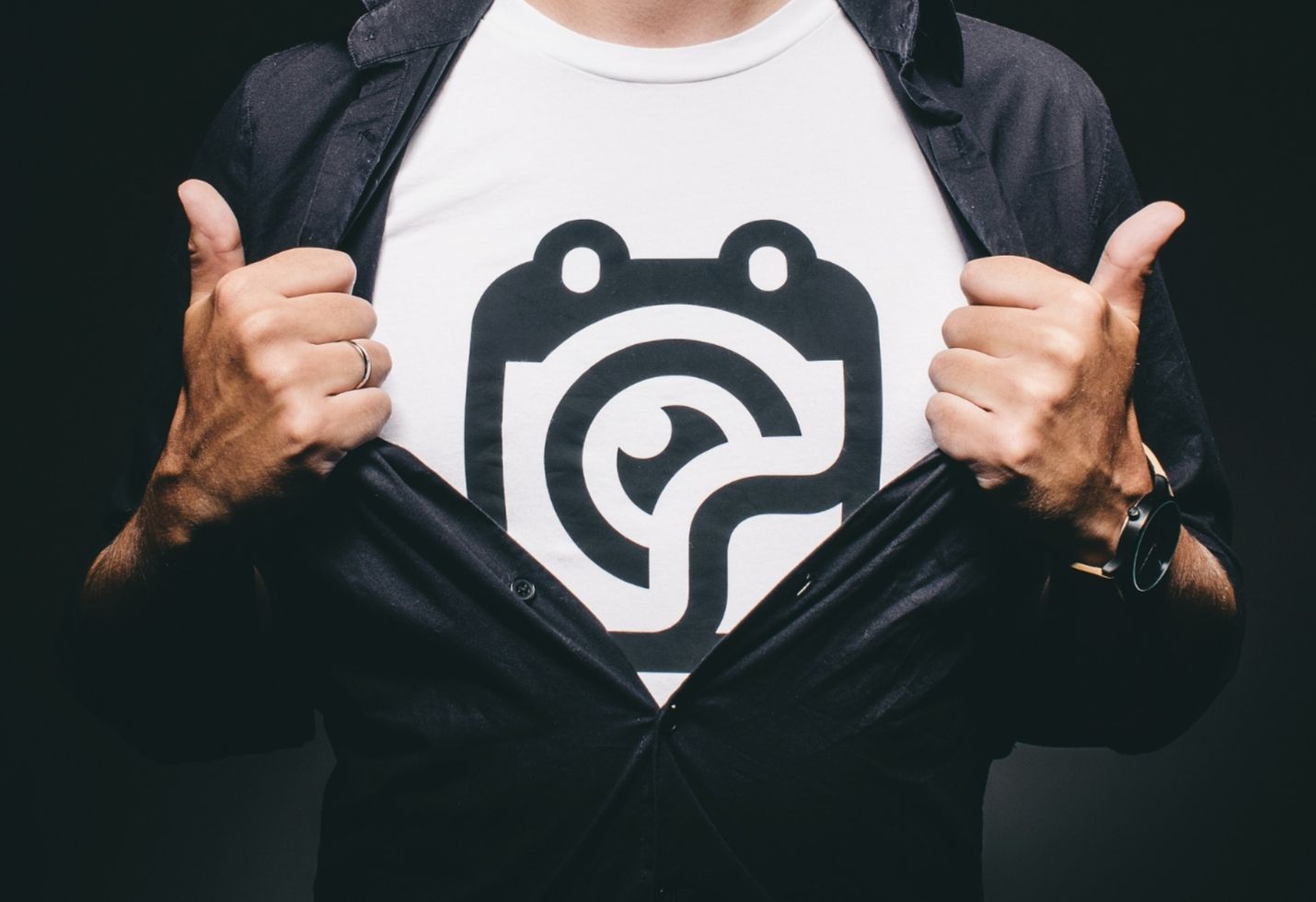 A Growing Number of People Are Getting Rich Selling T-shirts Online &mdash; With No Overhead, No Inventory, and No Investment