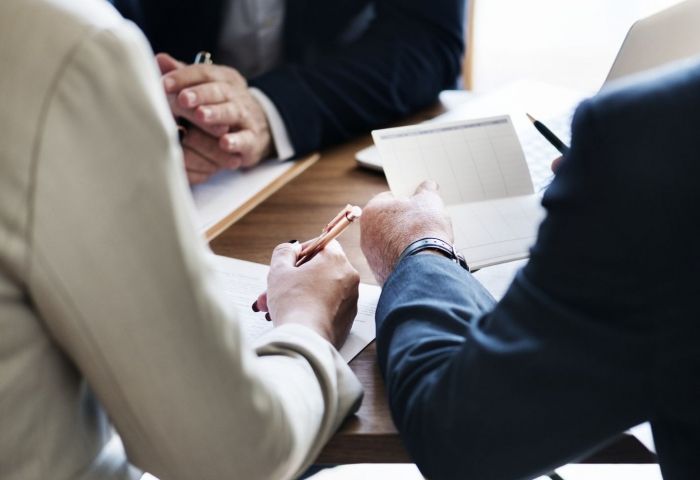 US stocks are higher as Berkshire climbs; Apple sinks again