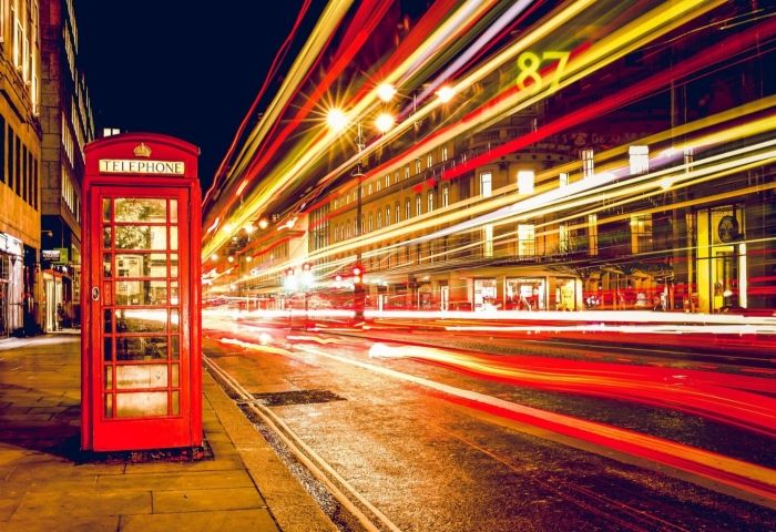 Uber granted short-term licence to operate in London