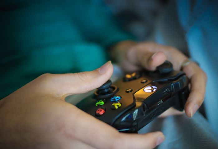 Survey of 8,000 teens could spell bad news for GameStop