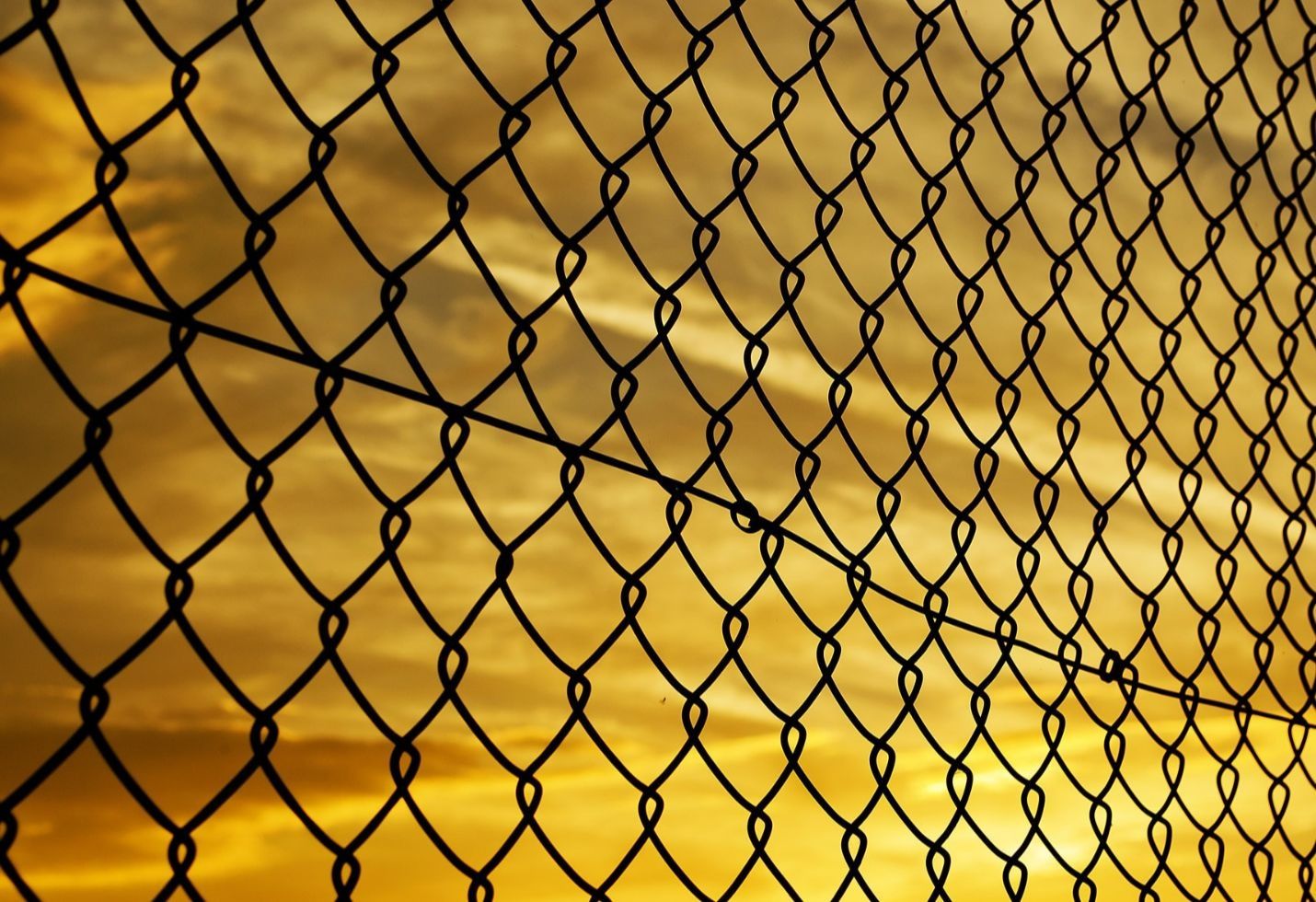 At hub for border crossings, families spread throughout U.S.