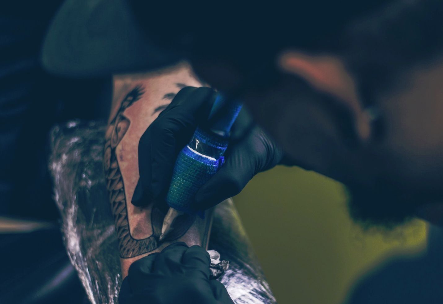 A tattoo at a time, Afghan woman takes on society&rsquo;s taboos