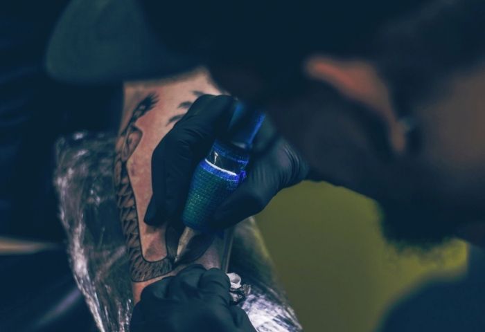 A tattoo at a time, Afghan woman takes on society&rsquo;s taboos