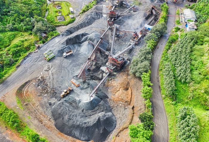 Mining Hopes for Independence