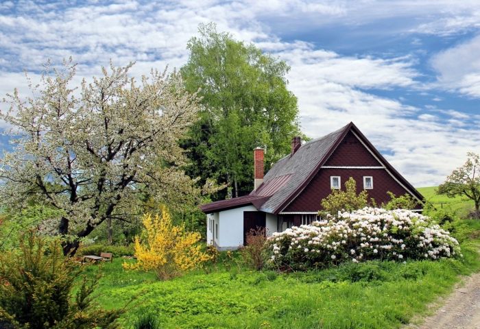 Zillow Says These 4 Things Maximize Profits When Selling Your Home