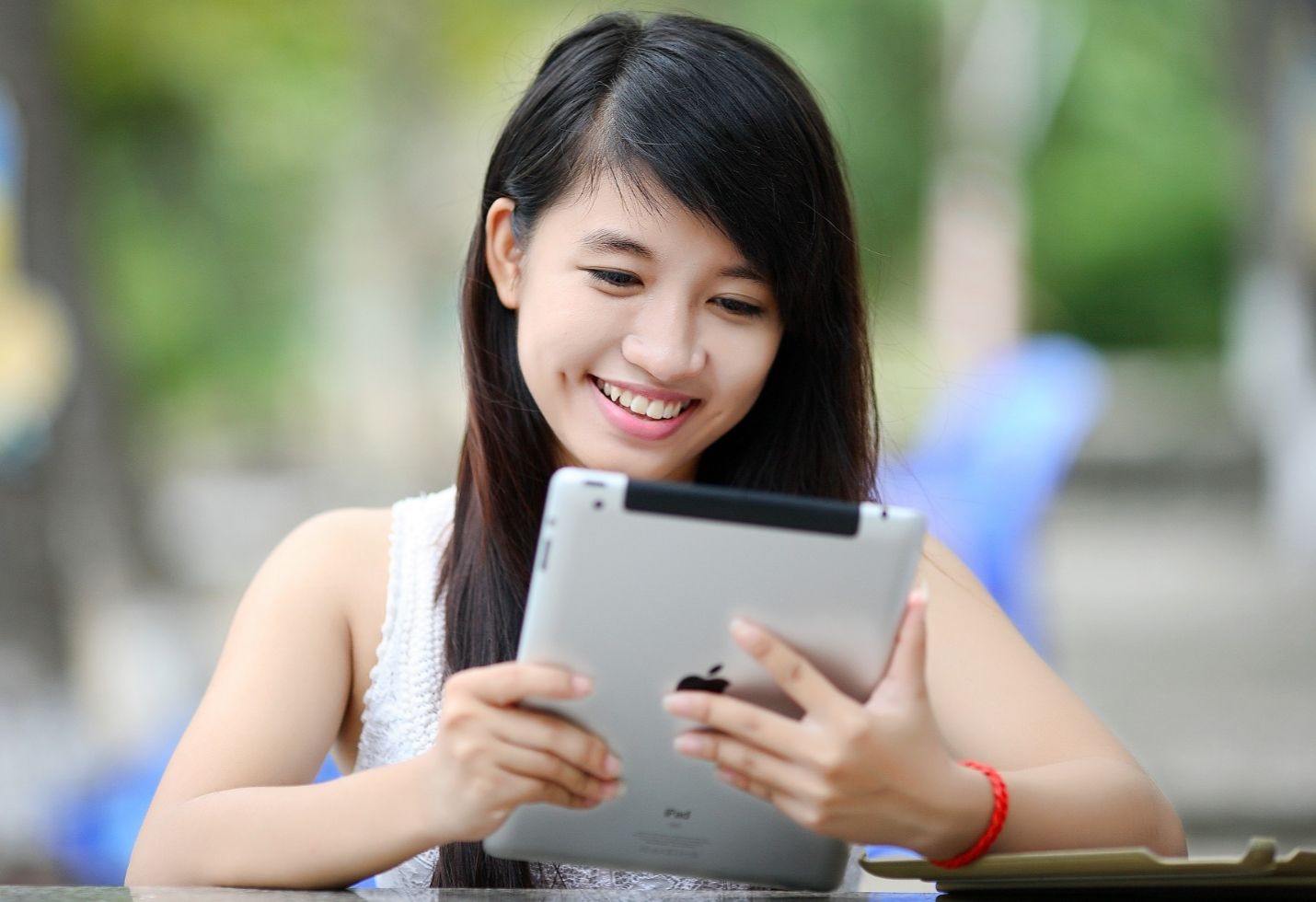 Apple&rsquo;s newest iPad Pro goes on sale in both sizes before today&rsquo;s event, save up to $199