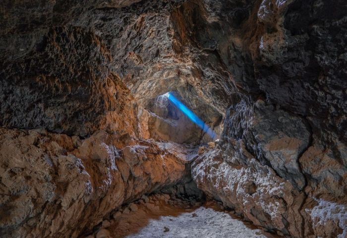 South Korea begins removing mines, expects North to do same