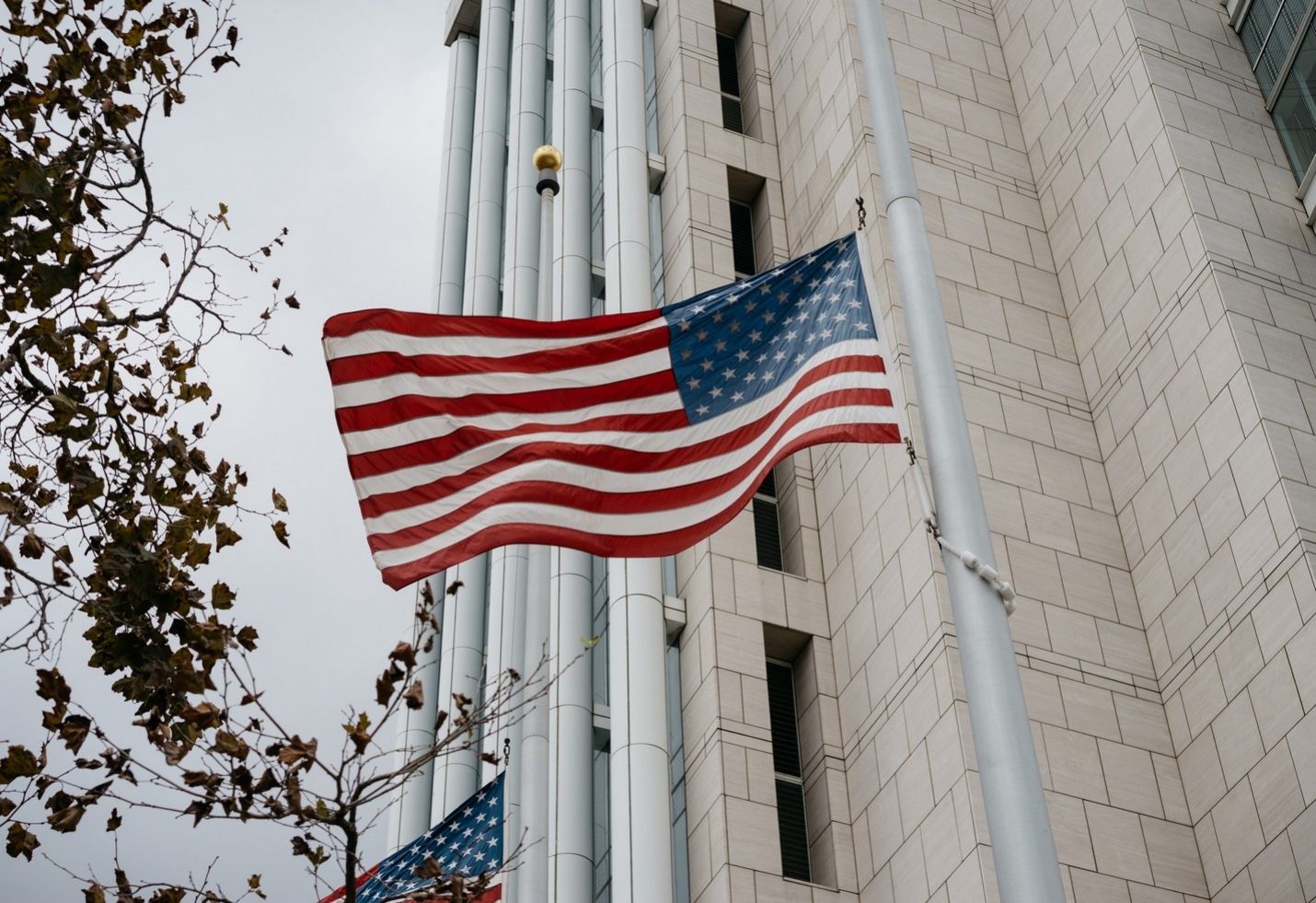Castro's Moment Disrupts an Otherwise Calm Debate