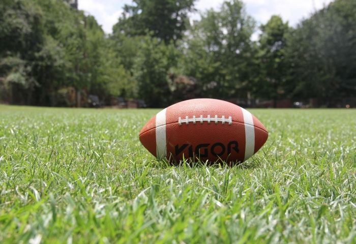 Nicky Winmar: Statue of footballer's stand against racism unveiled in Perth