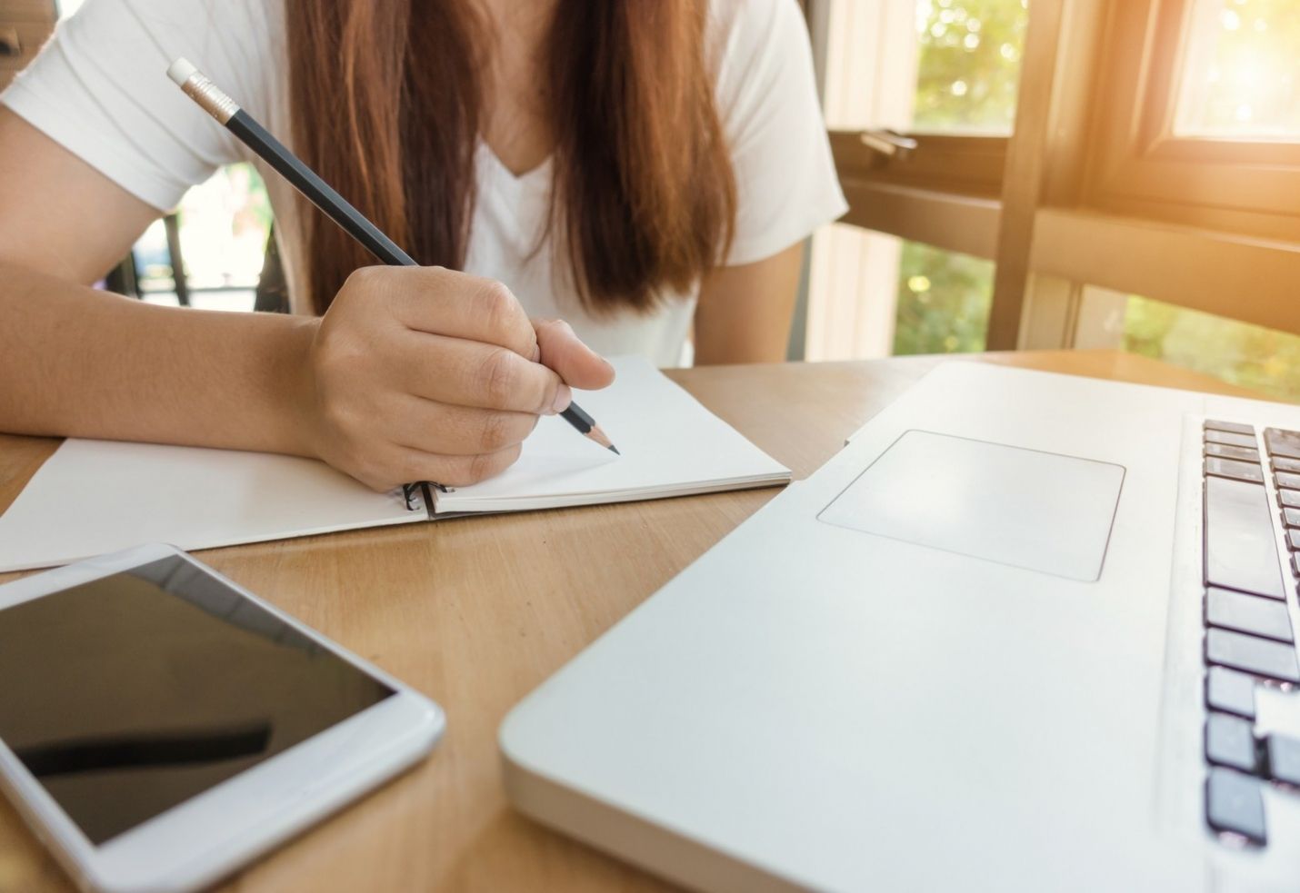 10 easy hacks to instantly improve your focus