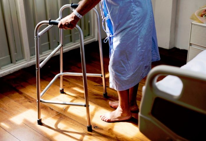 What is cervicitis and what causes it?