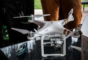 Special cloth alert, cut from a special cloth