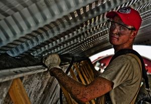 Labor to promote local jobs in government procurement contracts