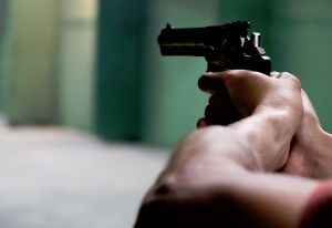 Roberts seems to hold key to case over New York City gun law