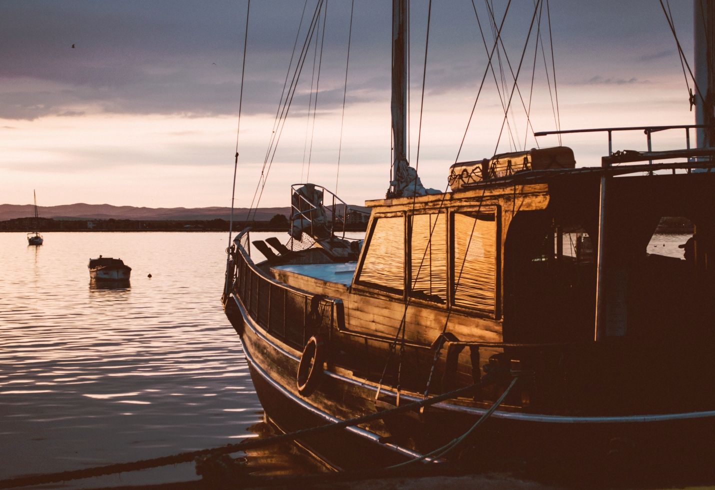 River Elbe sinking: Restored 19th Century ship goes down