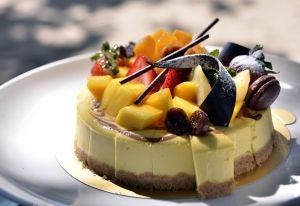 After the Government Shutdown Put These Sisters Out of Work, They Started a Cheesecake Business &mdash; and Now It&rsquo;s Taking Off