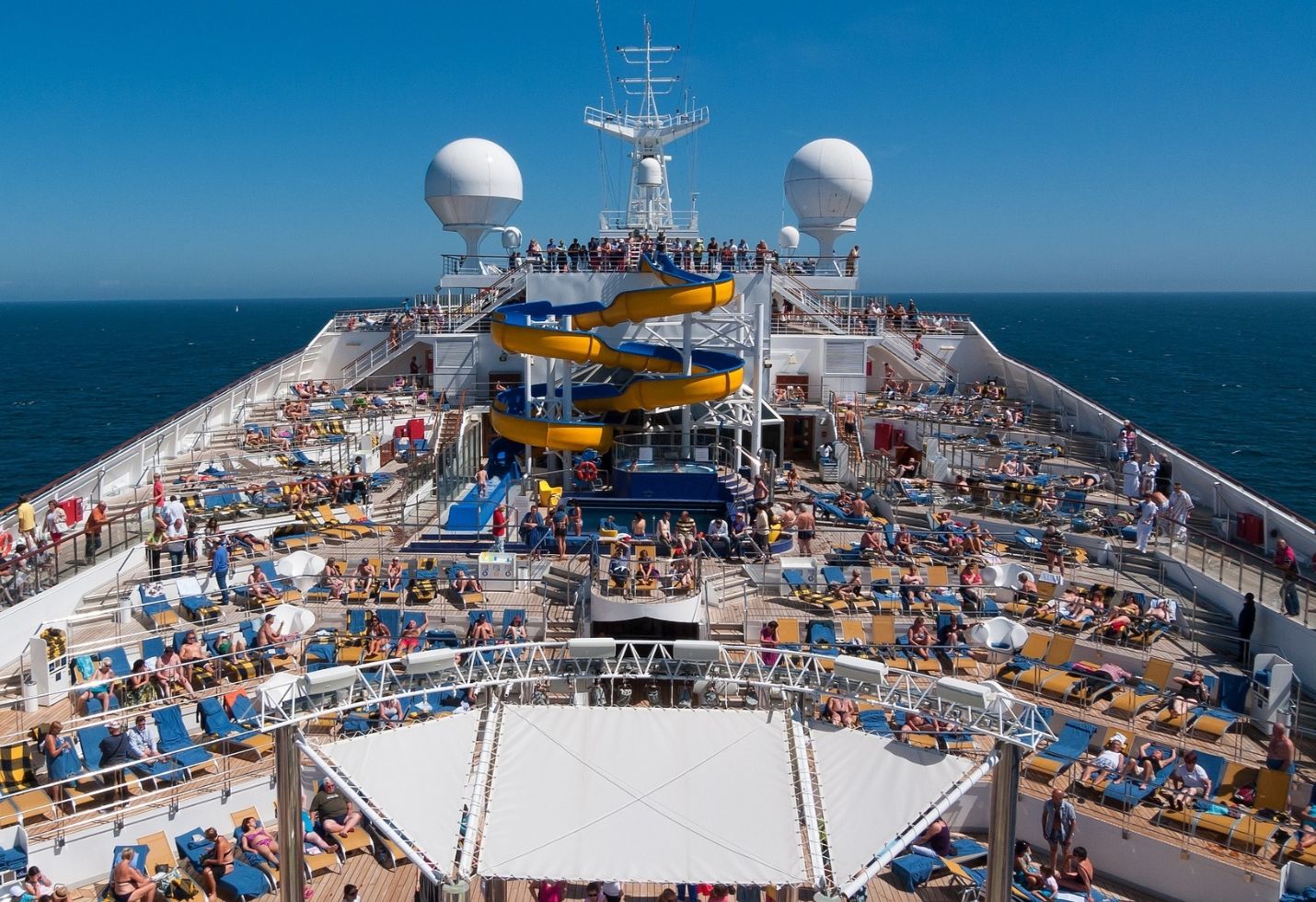 This cruise line is still packing its massive ships out